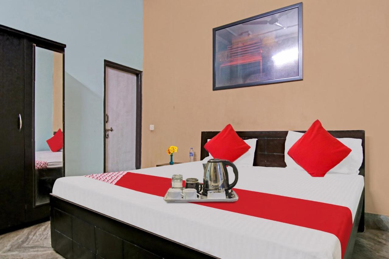 Flagship Hotel Decent Stay Near Pvr Vikaspuri Delhi New Delhi Luaran gambar